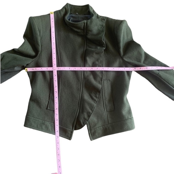 Ladies green BCBG Max Azria jacket - Picture 7 of 7